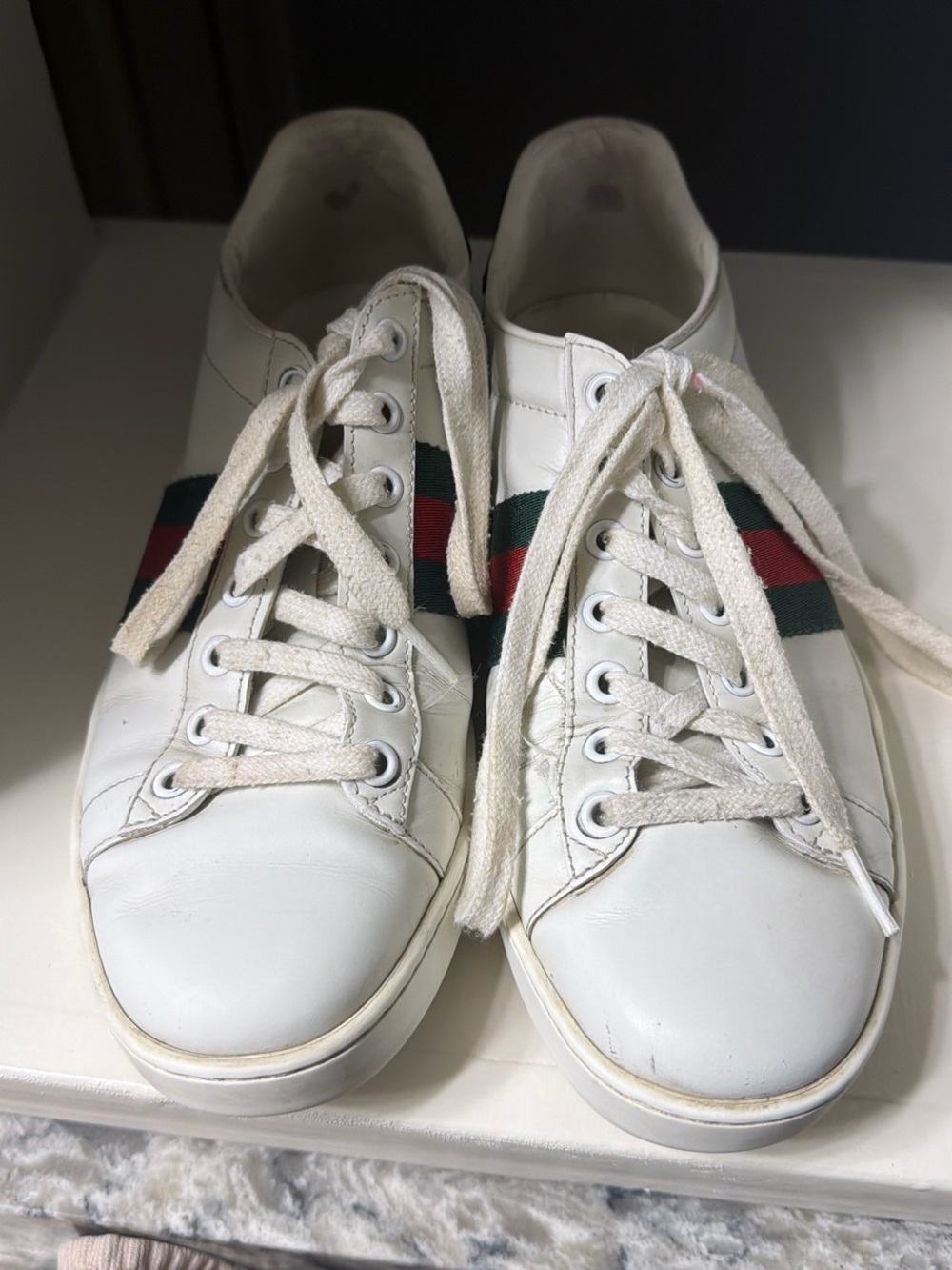 Gucci White Leather Sneakers with Green Croc Heel & Red/Green Stripe - Picture 3 of 5